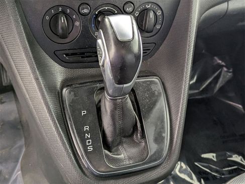 Used 2018 Ford Transit Connect XL image 15