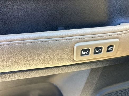 Used 2020 Toyota 4Runner Limited image 12