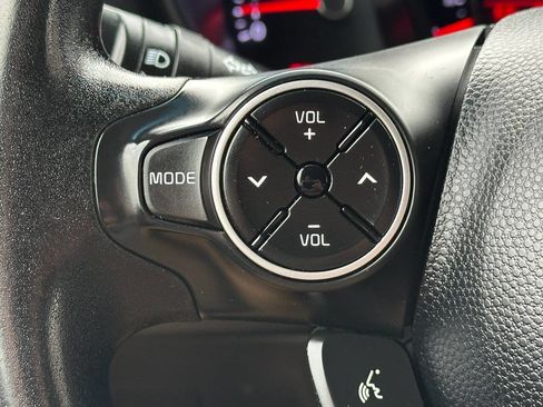 Used 2014 Kia Soul Base 4dr Crossover 6M image 35