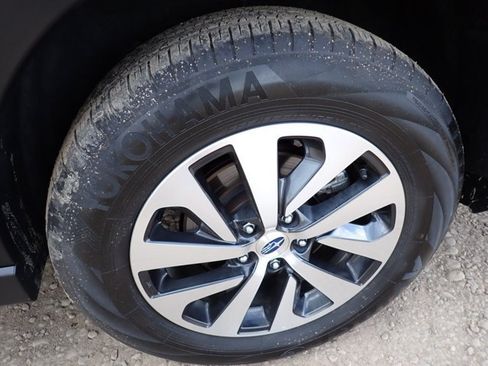 Used 2024 Subaru Outback AWD/4WD image 7