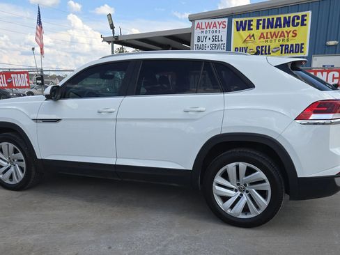Used 2021 Volkswagen Atlas Cross Sport SE w/ Panoramic Sunroof Package image 11