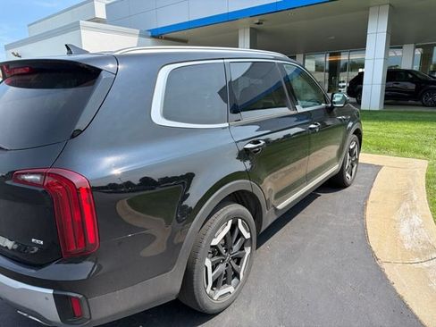 Used 2024 Kia Telluride S AWD/4WD image 5