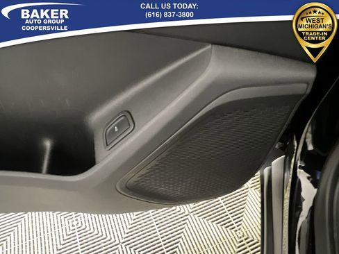 Certified 2025 Chevrolet Traverse LT w/ Sun and Wheel Package image 26