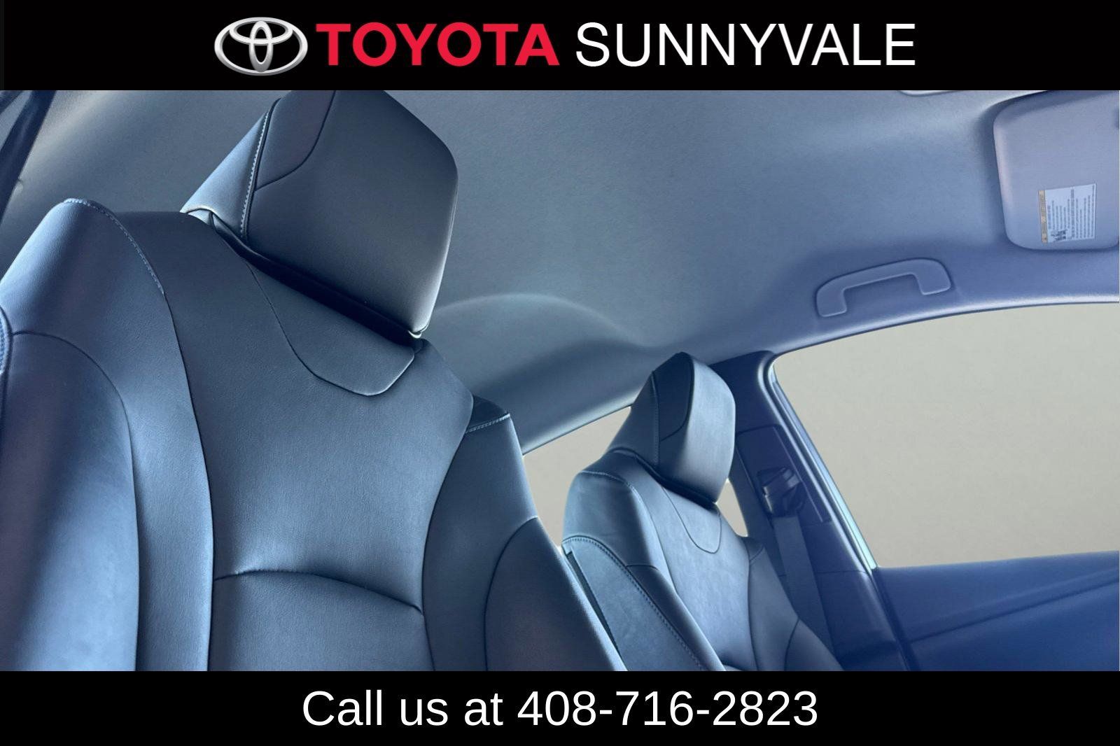 Used 2018 Toyota Prius Four Touring w/ Premium Convenience Package FWD image 22