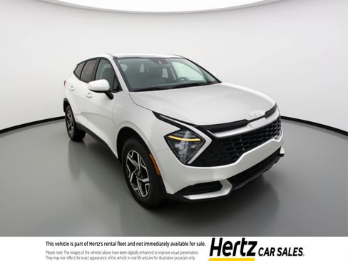Used 2025 Kia Sportage LX image 1