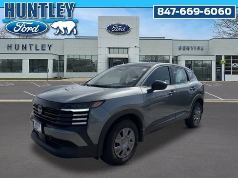 Used 2025 Nissan Kicks S image 1