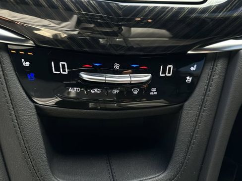 Certified 2024 Cadillac XT6 Premium Luxury FWD image 27