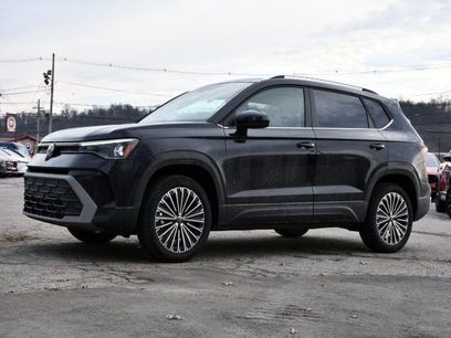 New 2026 Volkswagen Taos SE