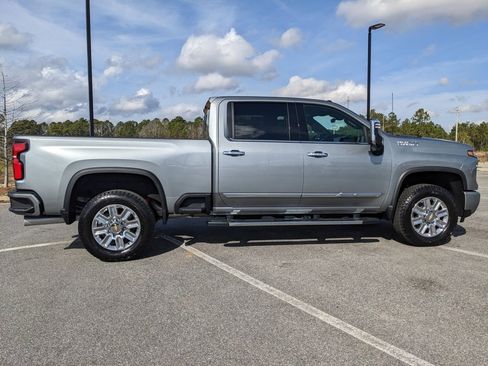 Used 2024 Chevrolet Silverado 2500 High Country w/ High Country Premium Package image 26