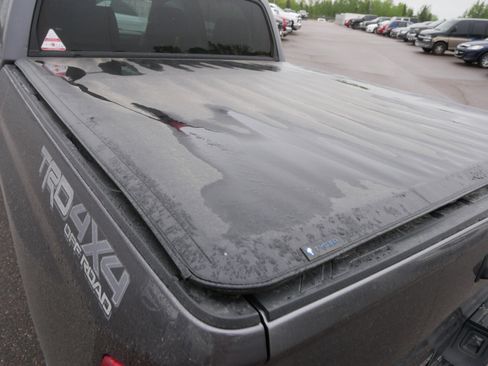 Used 2019 Toyota Tundra SR5 w/ TRD Off Road Package AWD/4WD image 19