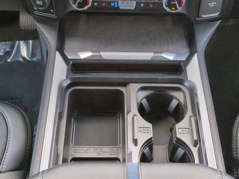 New 2025 Ford F250 Platinum w/ FX4 Off-Road Package image 19