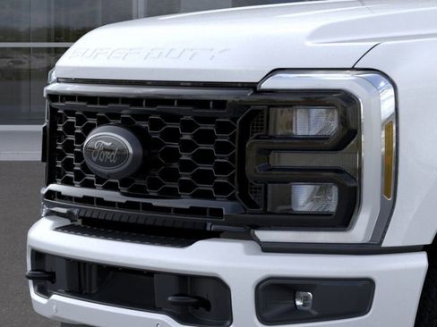 New 2026 Ford F250 Lariat w/ Black Appearance Package image 41