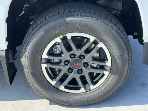 New 2025 Toyota Tacoma TRD Sport image 15