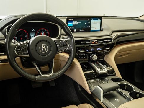 Used 2023 Acura MDX SH-AWD w/ Advance Package image 4