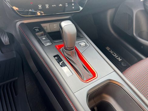 New 2026 Nissan Kicks SR image 27