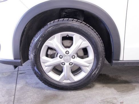 Certified 2023 Honda HR-V LX image 11