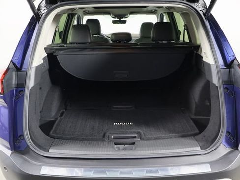 Used 2023 Nissan Rogue Platinum AWD/4WD image 16