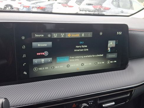 Certified 2025 Nissan Kicks SR AWD/4WD image 15