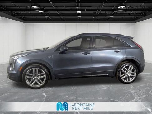 Used 2019 Cadillac XT4 Sport w/ Driver Awareness Package FWD image 2