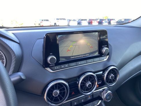 Used 2025 Nissan Sentra S FWD image 36