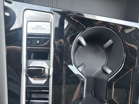 New 2026 Volkswagen Atlas Cross Sport SE AWD/4WD image 27