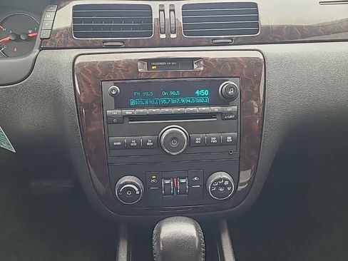 Used 2014 Chevrolet Impala LT w/ LT Sunroof Package image 19