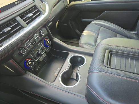 Used 2021 Chevrolet Tahoe RST w/ Luxury Package AWD/4WD image 26