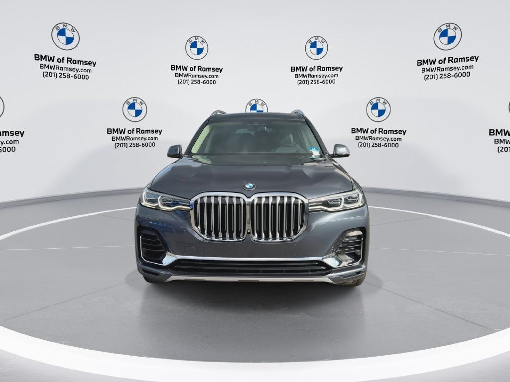 Used 2020 BMW X7 xDrive40i w/ Premium Package AWD/4WD image 3