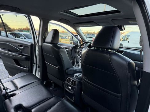 Used 2019 Honda Pilot EX-L image 19