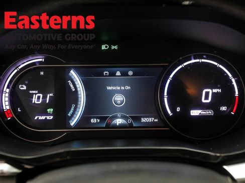 Used 2021 Kia Niro EX w/ Cold Weather Package image 18