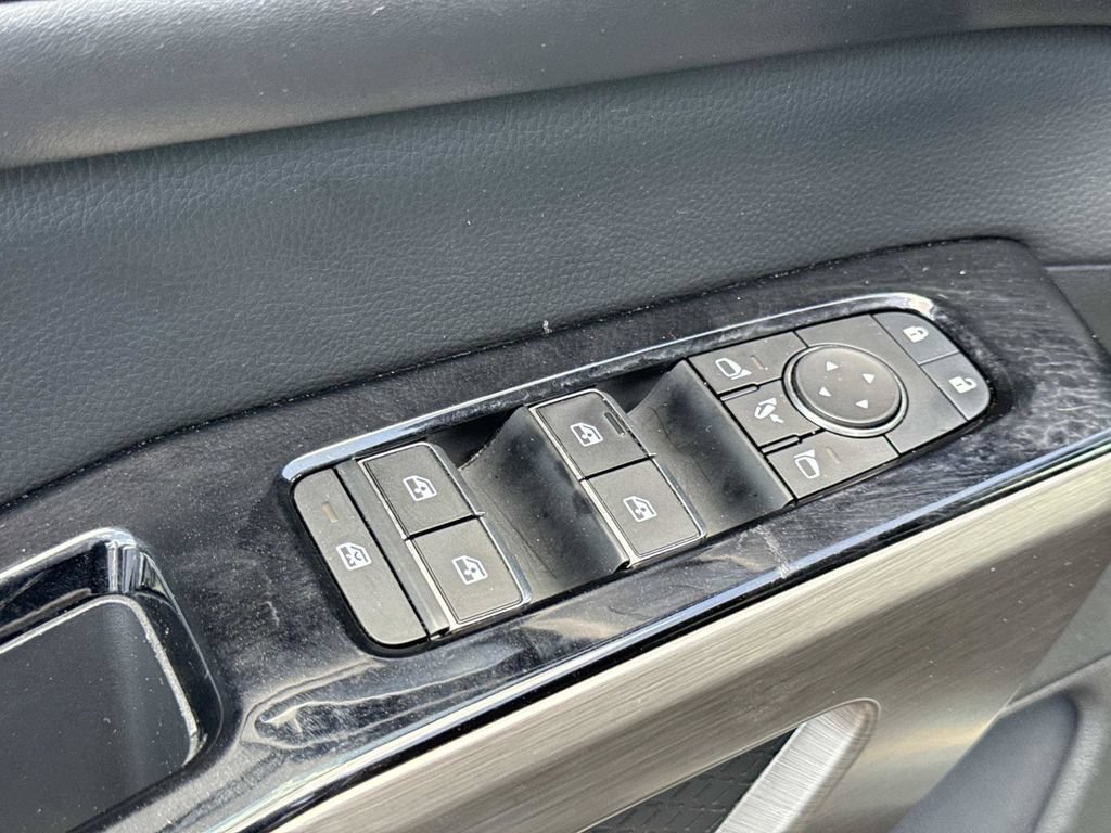 Used 2024 Nissan Pathfinder Platinum w/ Cargo Package FWD image 21