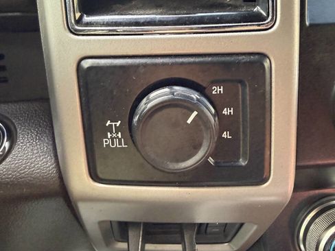 Used 2019 Ford F250 King Ranch w/ King Ranch Ultimate Package AWD/4WD image 16