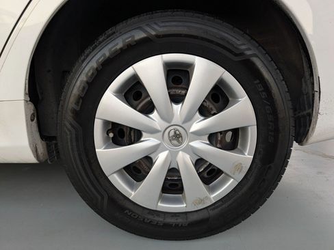 Used 2010 Toyota Corolla image 10