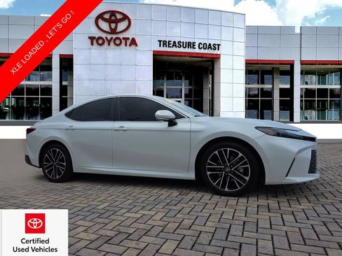 Certified 2025 Toyota Camry XLE FWD image 1