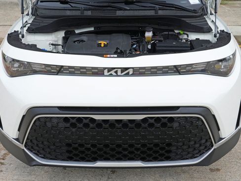 Used 2025 Kia Soul S FWD image 7