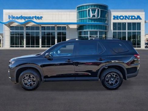 New 2026 Honda Pilot TrailSport image 6