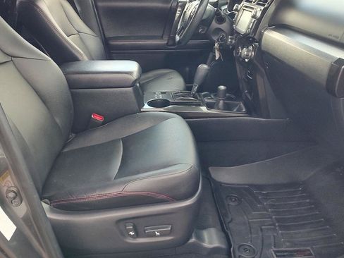 Used 2016 Toyota 4Runner Trail Premium AWD/4WD image 25