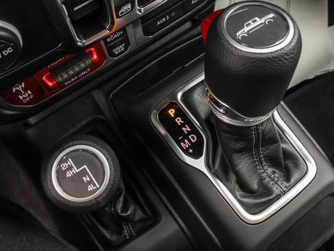 New 2025 Jeep Gladiator Rubicon w/ Convenience Group image 20