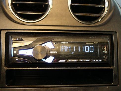 Used 2015 Jeep Patriot Latitude image 21