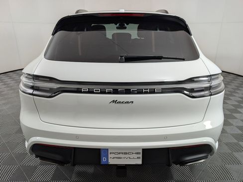 Used 2026 Porsche Macan AWD/4WD image 11