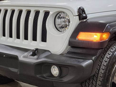 Used 2021 Jeep Wrangler Unlimited Sport AWD/4WD image 14