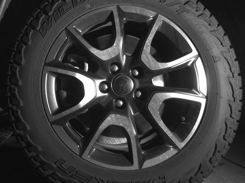 Used 2025 Jeep Compass Trailhawk AWD/4WD image 12