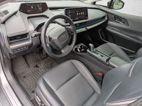 Certified 2023 Toyota Prius XLE image 10