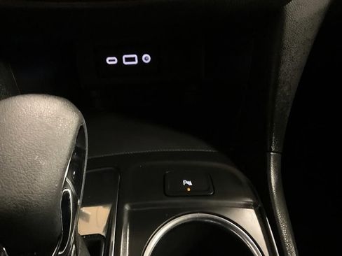 Used 2024 Chevrolet Equinox LT image 23