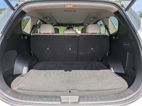 Used 2019 Hyundai Santa Fe Limited image 7