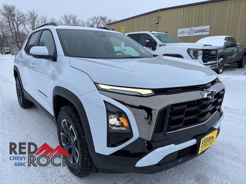 New 2026 Chevrolet Equinox ACTIV w/ Convenience Package III image 3