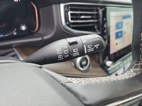 Used 2022 Jeep Grand Wagoneer Series I w/ HD Trailer Tow Package image 33