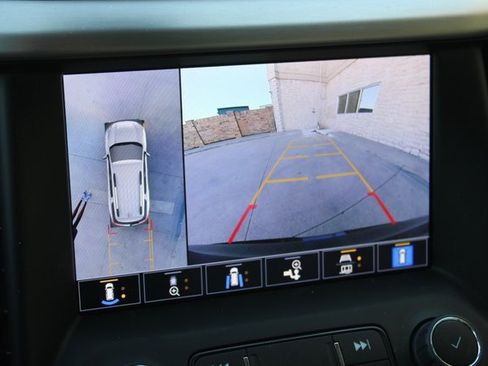 Used 2023 GMC Acadia Denali w/ Black Diamond Edition image 9