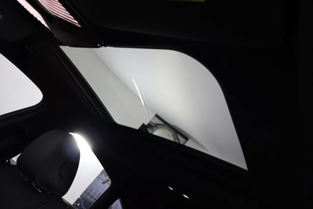 Used 2023 BMW i4 eDrive35 w/ Premium Package RWD image 24