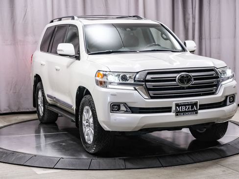 Used 2021 Toyota Land Cruiser AWD/4WD image 5